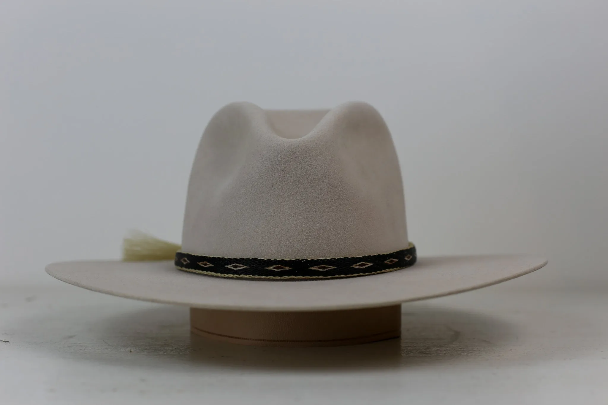 50x Western | Bone | Size 7 1/4
