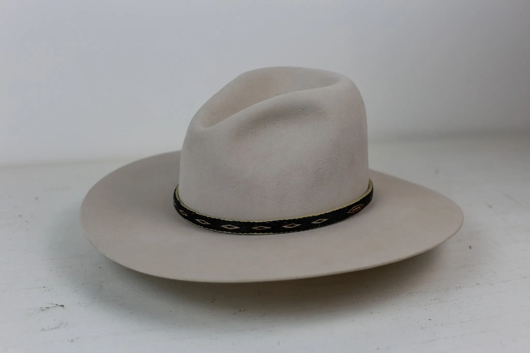 50x Western | Bone | Size 7 1/4