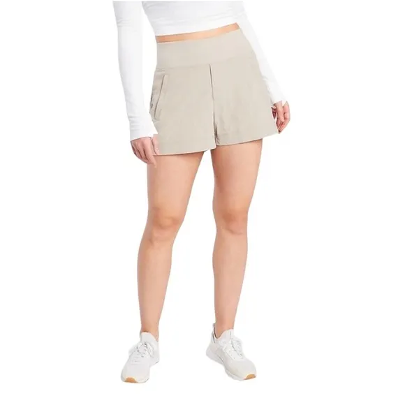 Athleta Beige Trekkie North Abrasion Resistant UPF 50  Performance Shorts