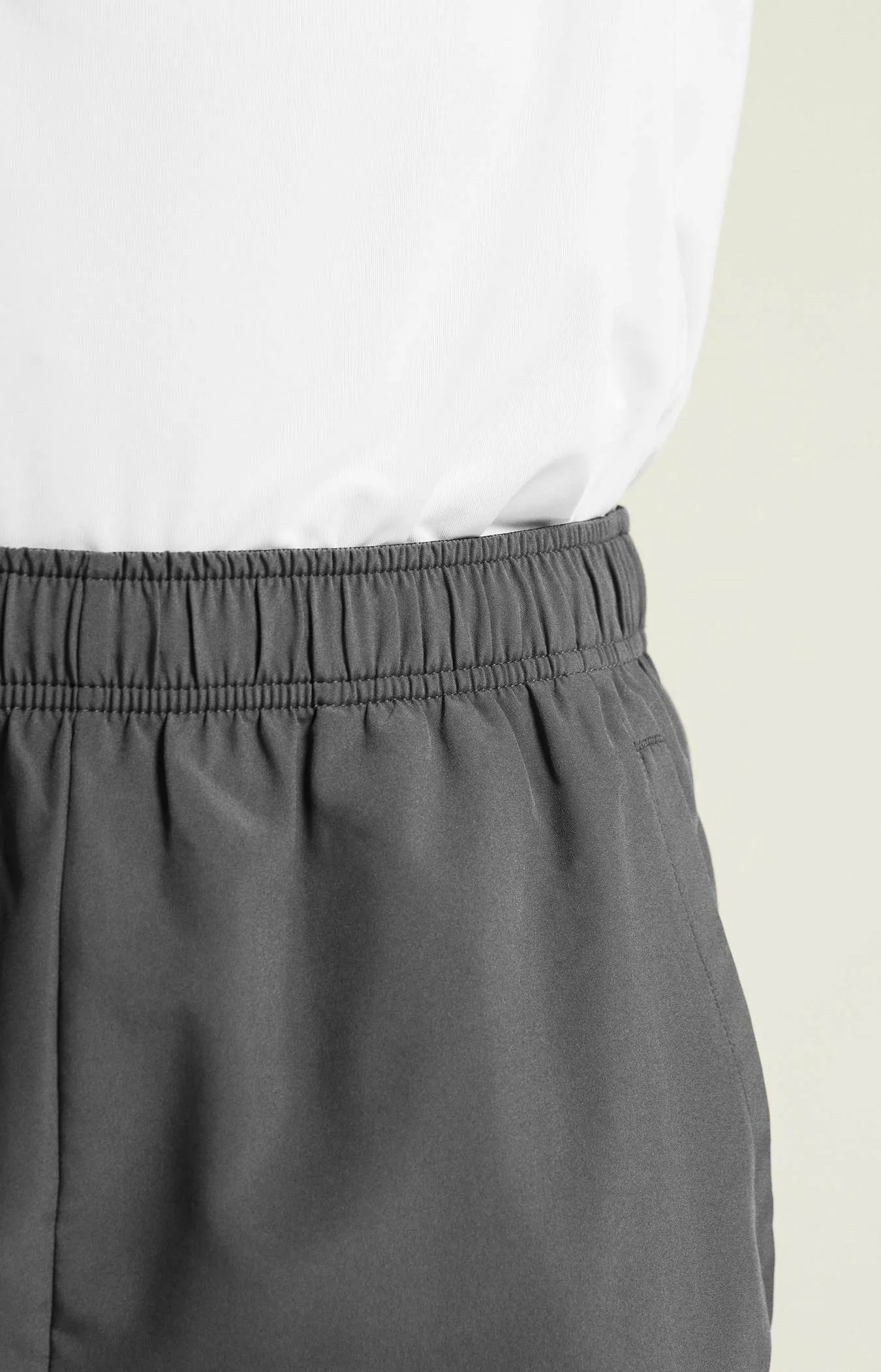 CORE Essence Shorts | Granite Black