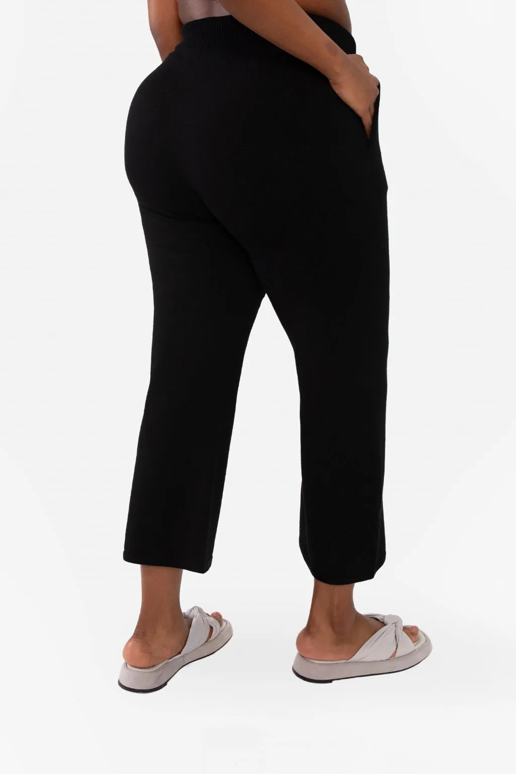 JANE CROP PANT - CRIMSON