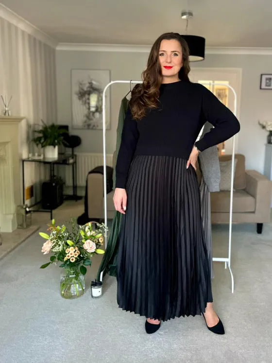 Navy Short Sleeve Pleated Jumper Dress