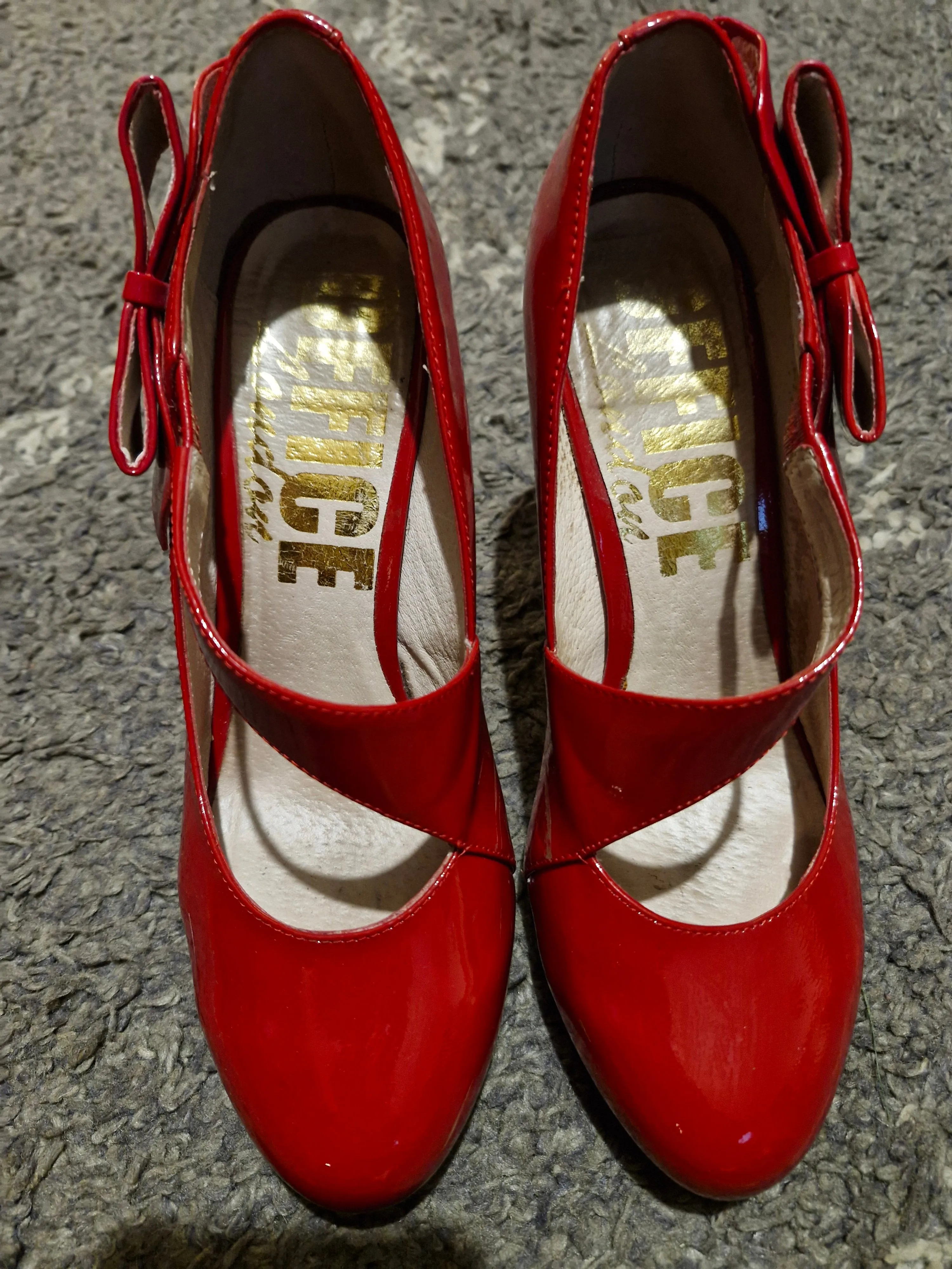Patent Mary Jane Red Pumps / UK6