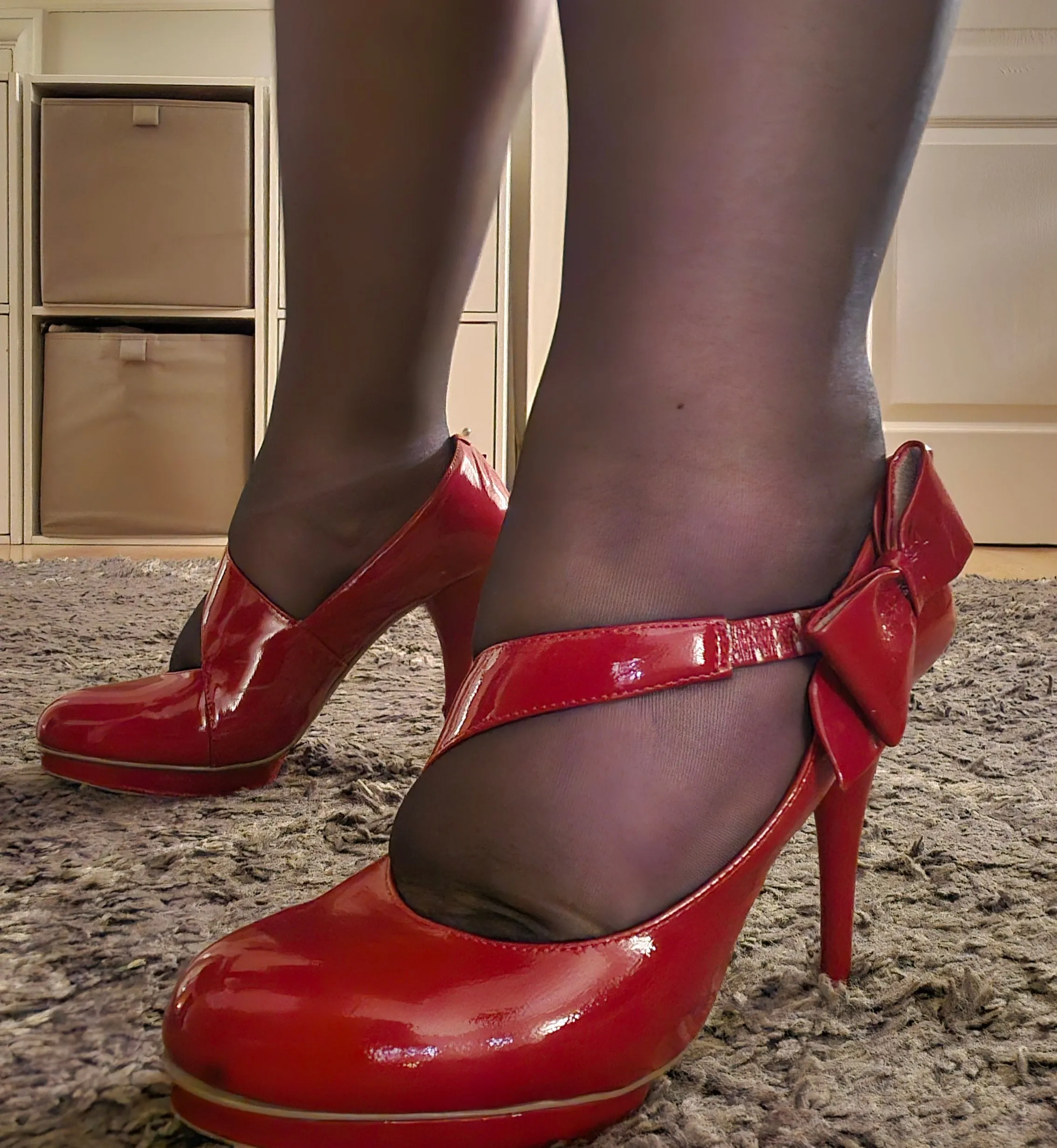 Patent Mary Jane Red Pumps / UK6