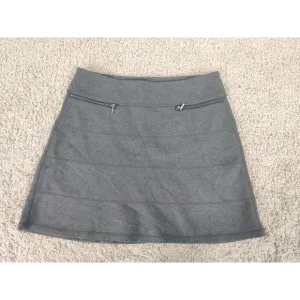 (V) Athleta Women skirt hiking running casual GRAY STRIPES sz MP