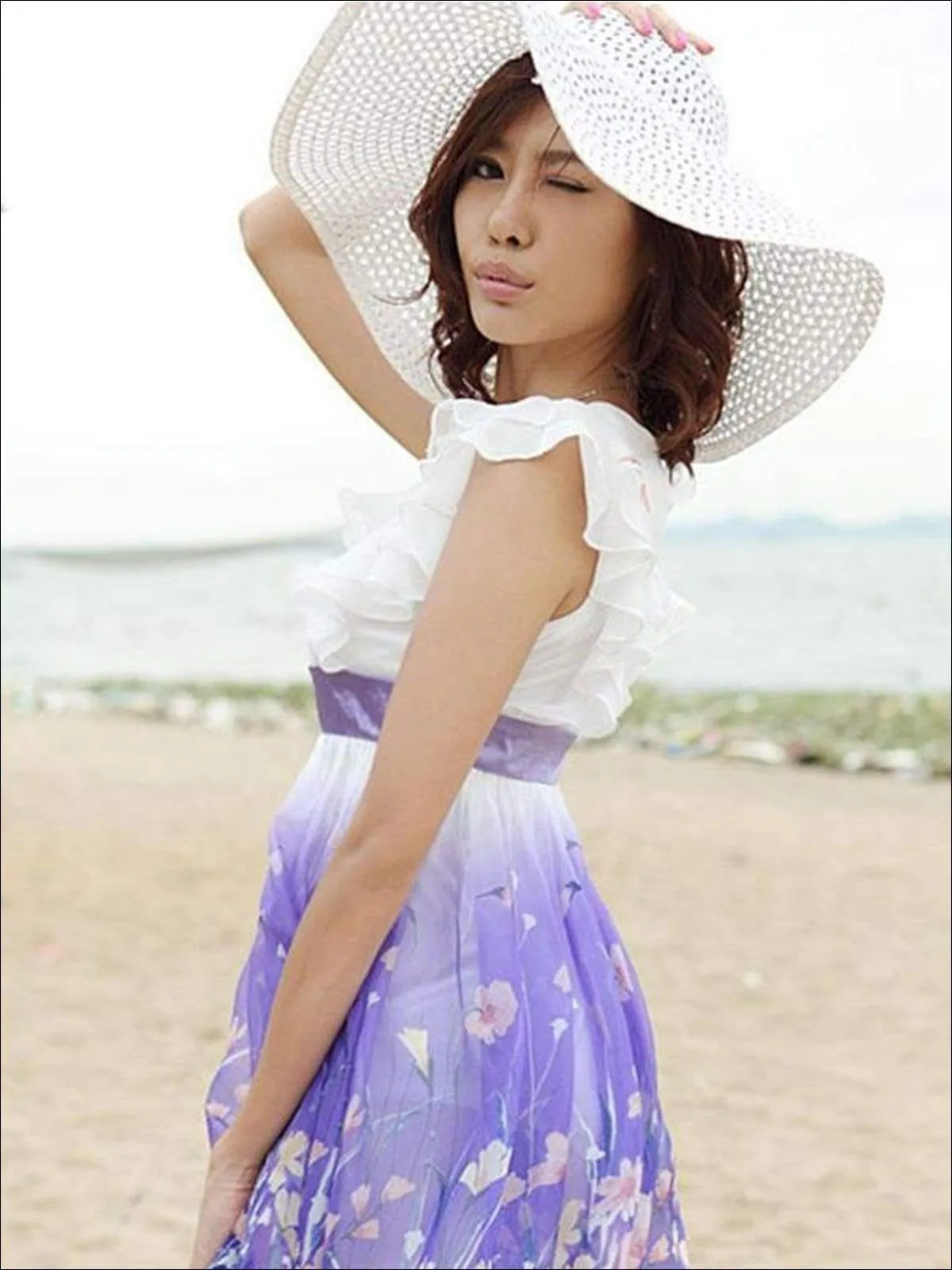 Women's Wide Brim Straw Hat With Leopard Print Ribbon